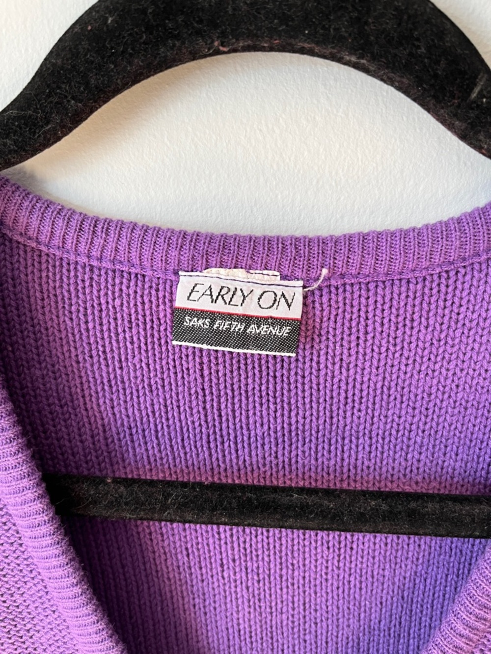 Vintage Academia Preppy Old Money V-Neck Classic Sweater - Picture 4 of 7